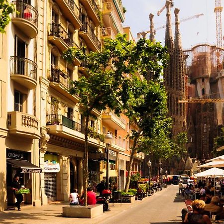 Gaudi Sagrada Familia Apartment Barcelona Luaran gambar