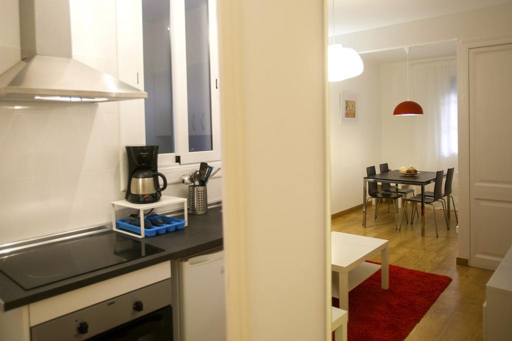 Gaudi Sagrada Familia Apartment Barcelona Luaran gambar