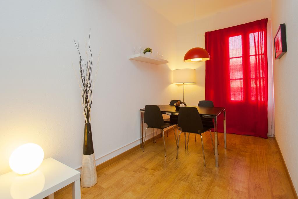 Gaudi Sagrada Familia Apartment Barcelona Bilik gambar
