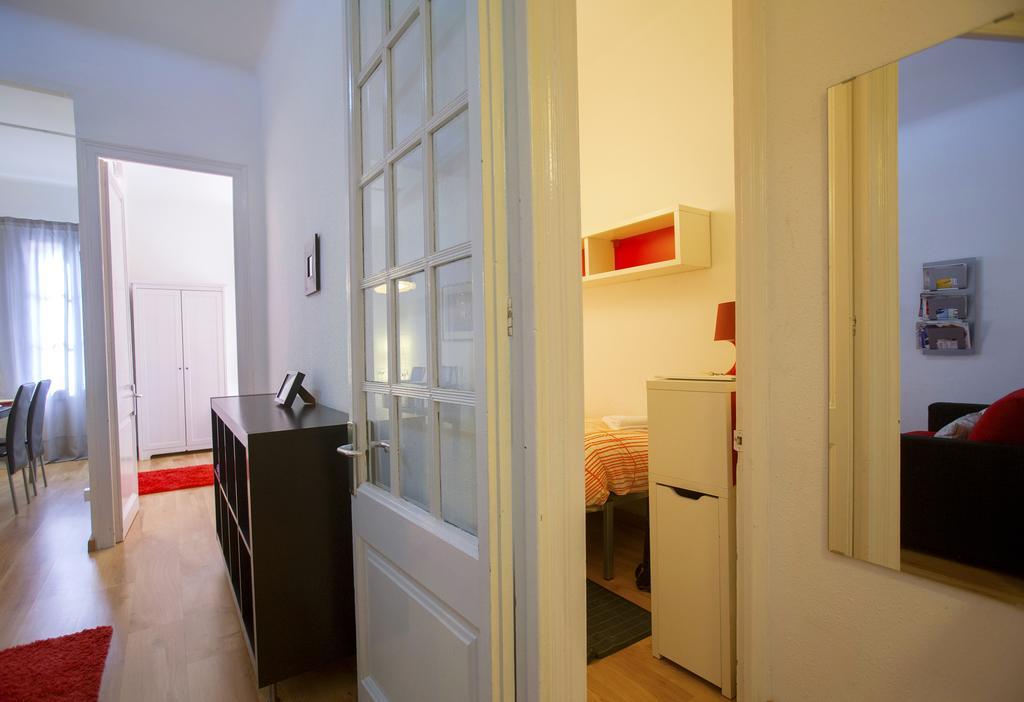 Gaudi Sagrada Familia Apartment Barcelona Bilik gambar