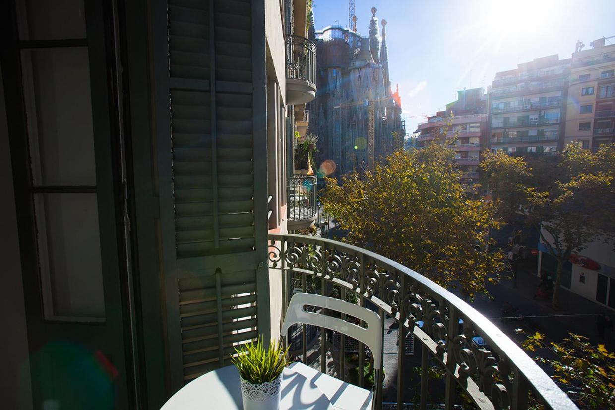 Gaudi Sagrada Familia Apartment Barcelona Luaran gambar