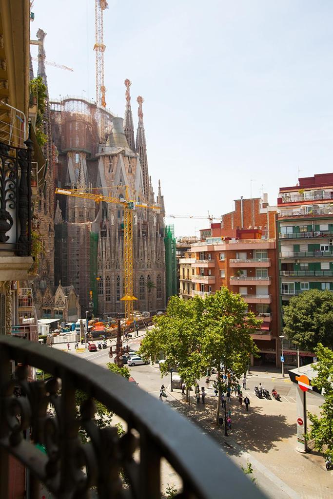 Gaudi Sagrada Familia Apartment Barcelona Luaran gambar